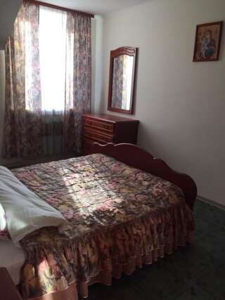Хостелы Homey Hostel Минск Большой двухместный номер с 1 кроватью-3